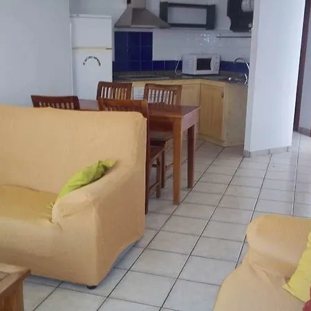 Apartman Hangcuatro Famara