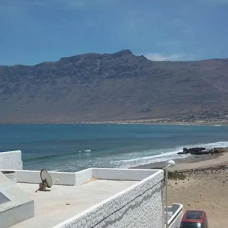 Hangcuatro Apartman Famara
